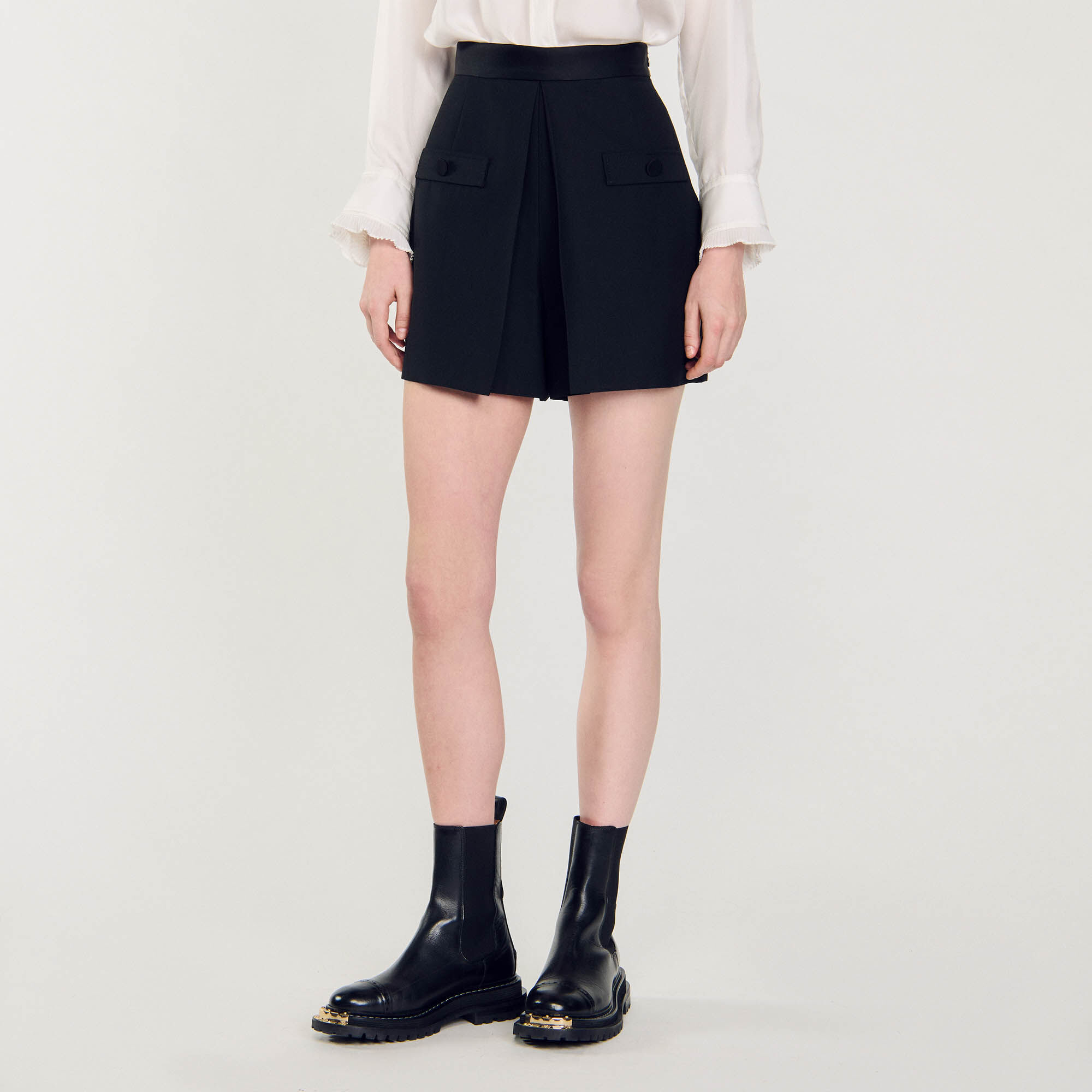 Short de talle alto con botones
