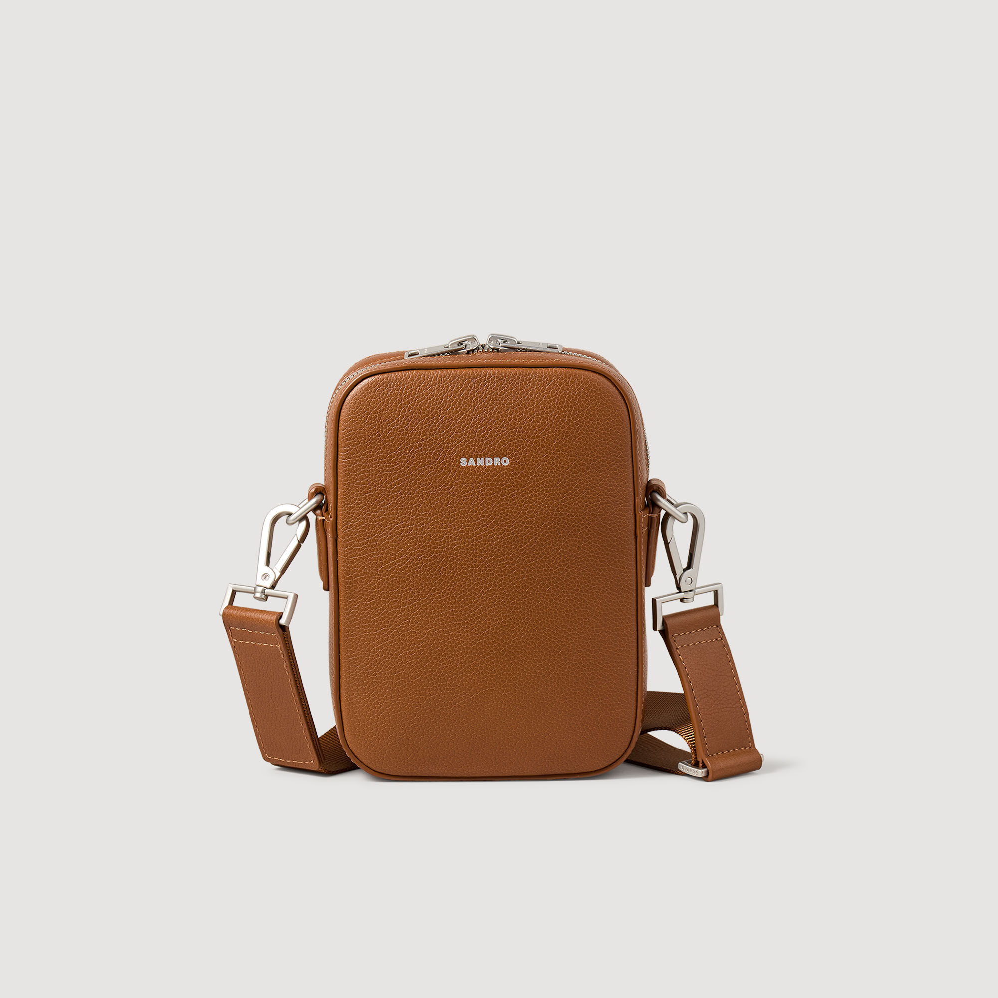 Bolso pequeño de cuero granulado