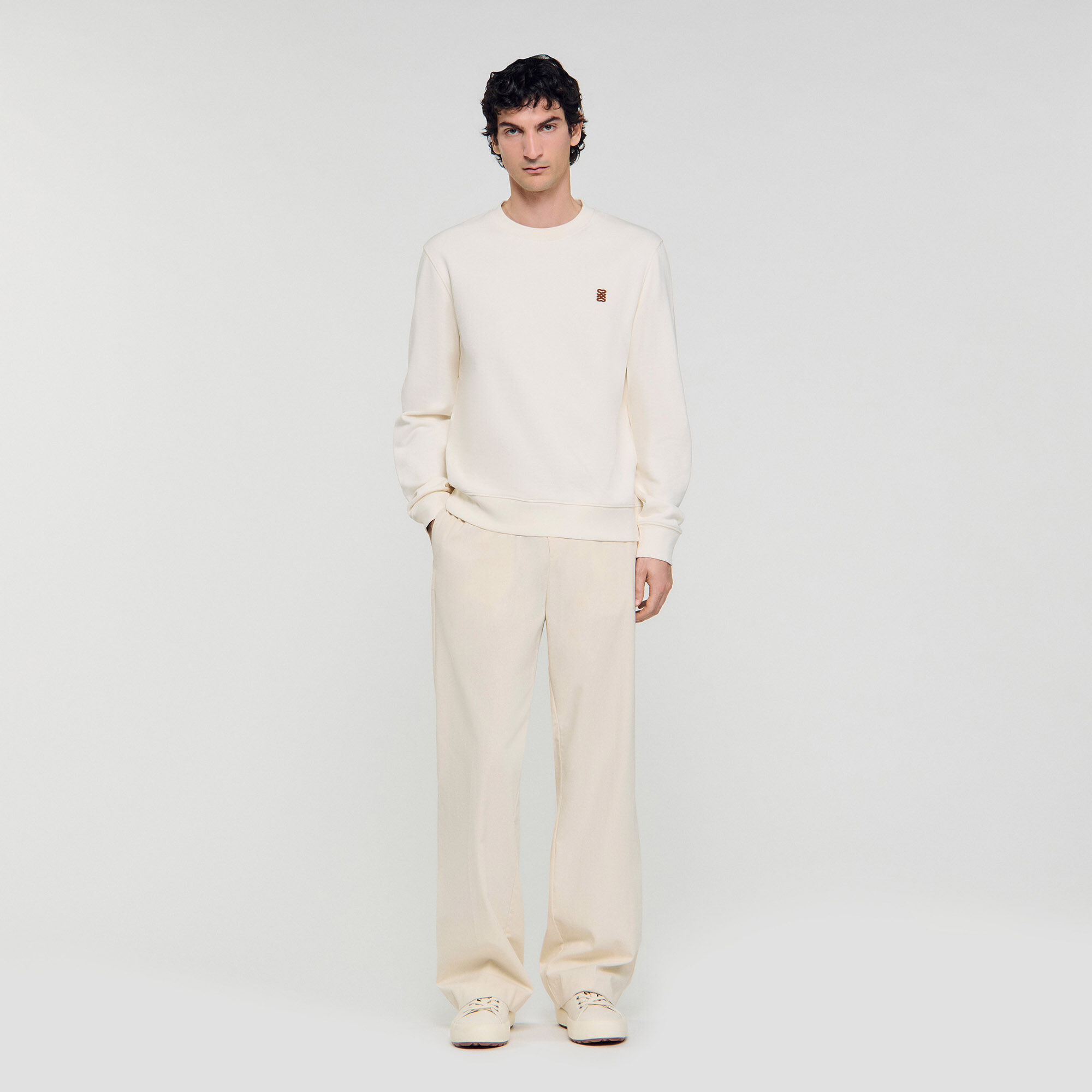 Sudadera oversize con parche de cuero