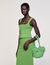 Bolso de crochet con borlas