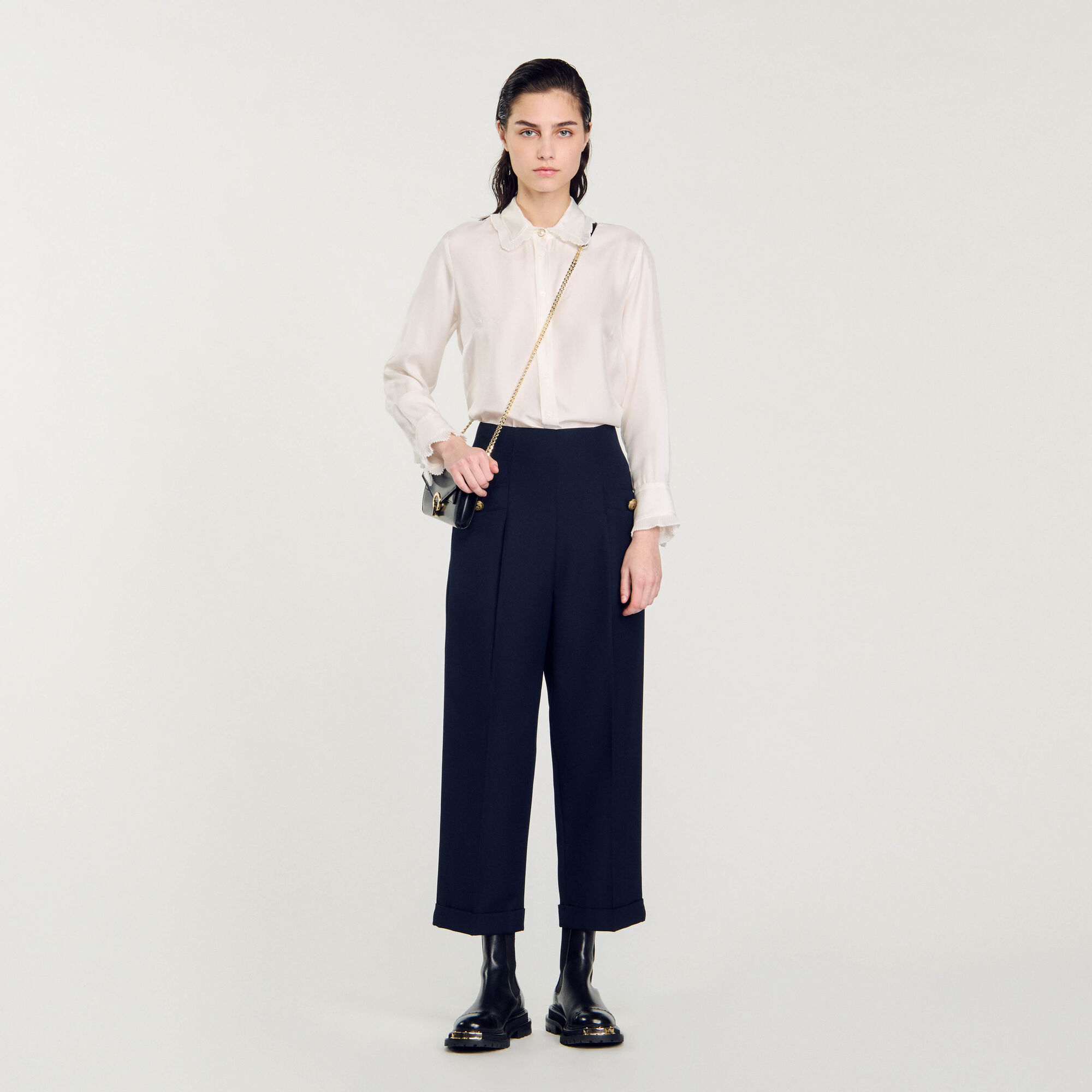 Pantalón de corte ancho