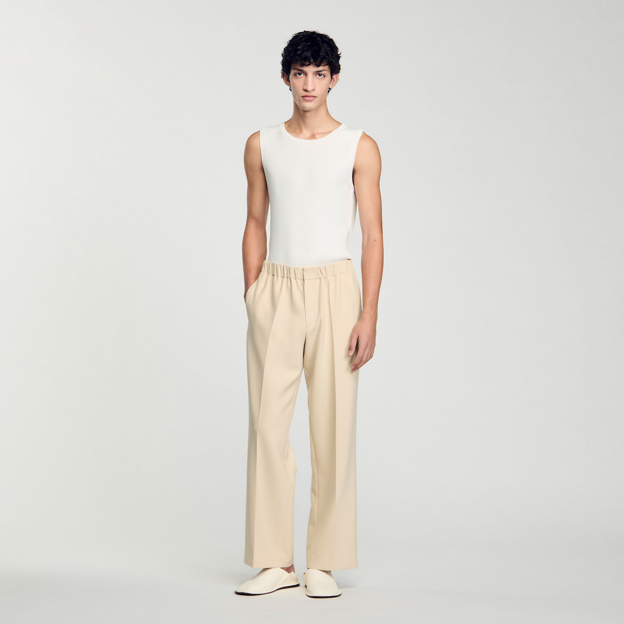 Pantalón ancho