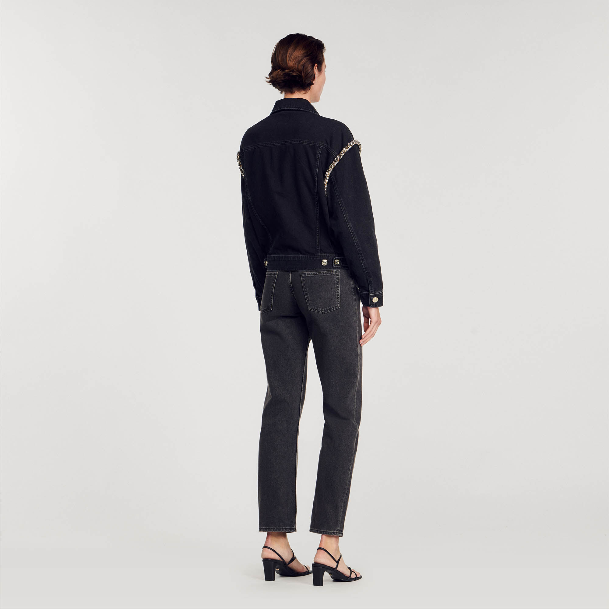 Chaqueta oversize de denim con strass