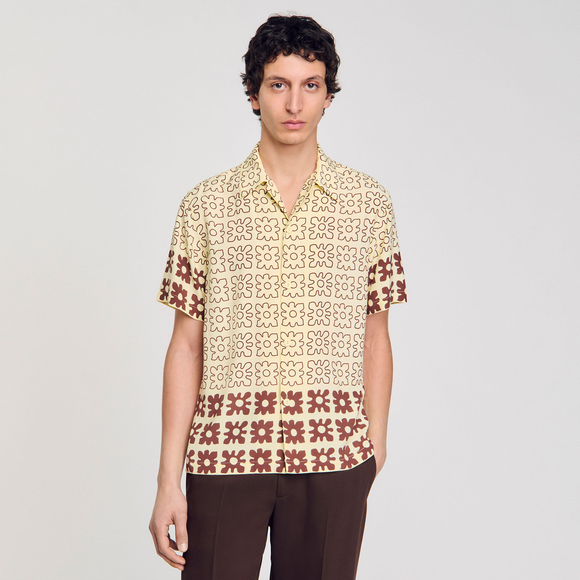 Camisa con estampado floral