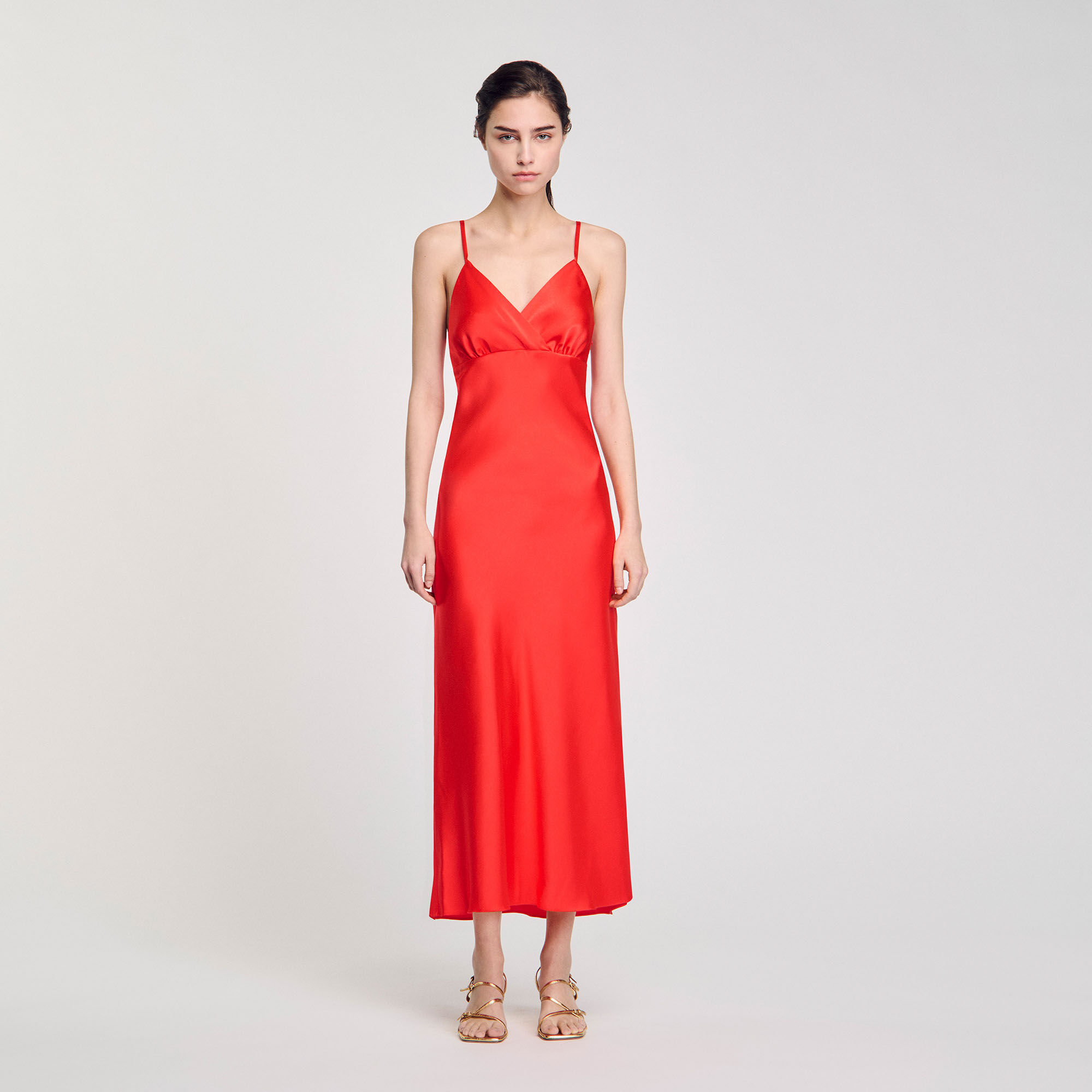 Vestido fluido sin tirantes