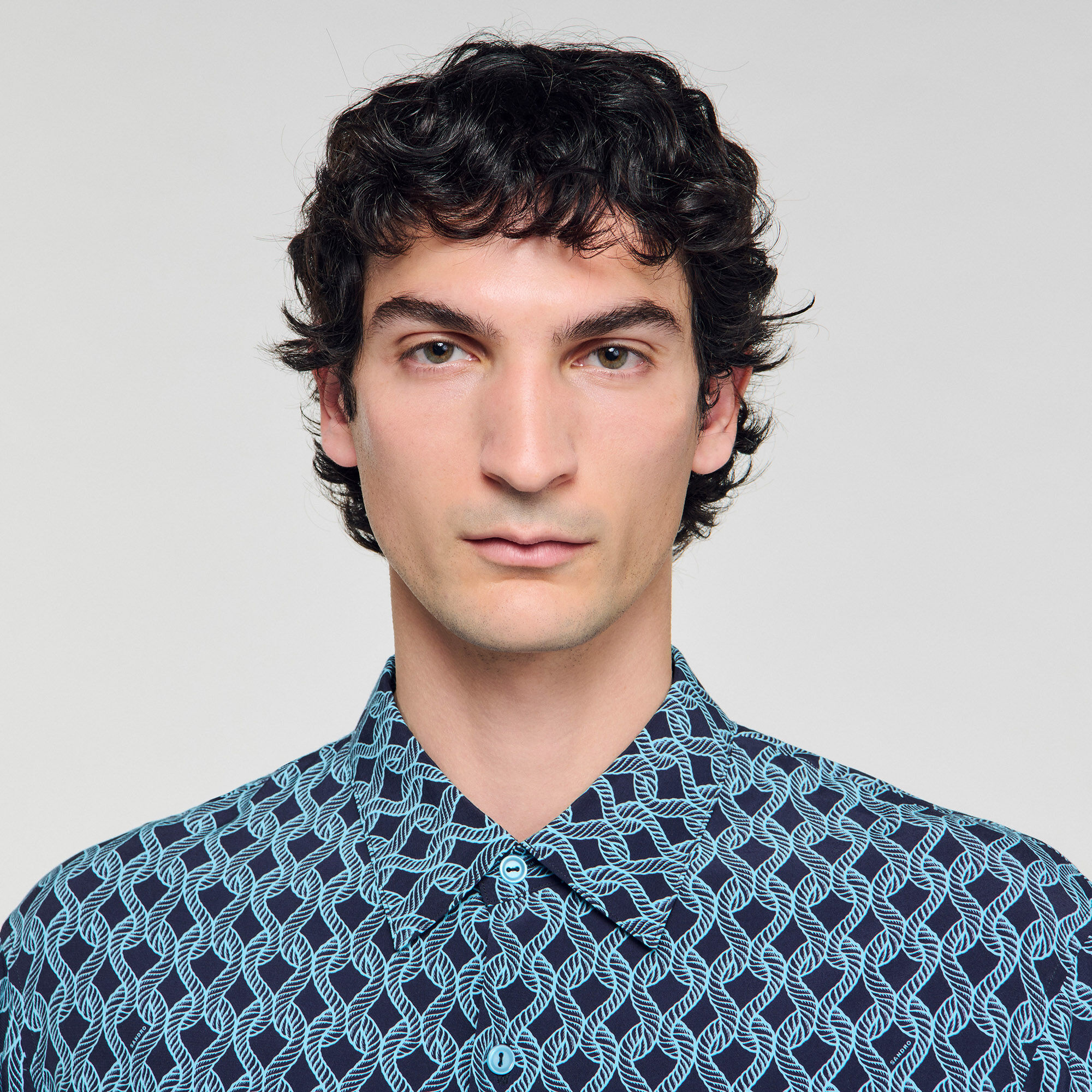 Camisa con estampado de cuerda