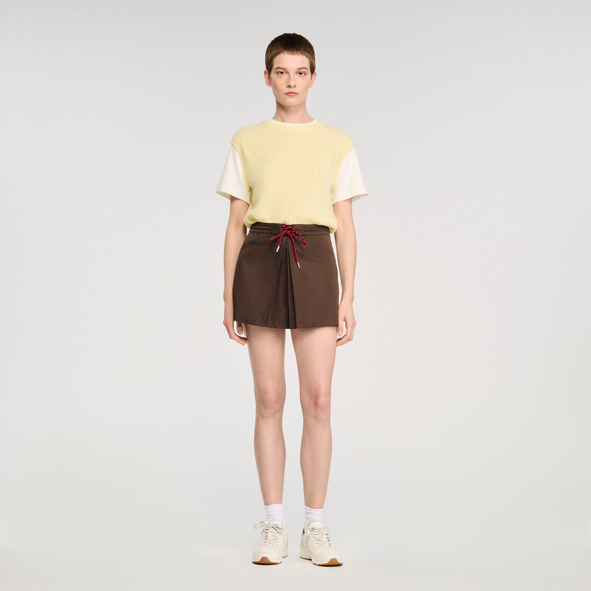 Falda pantalón con pliegue