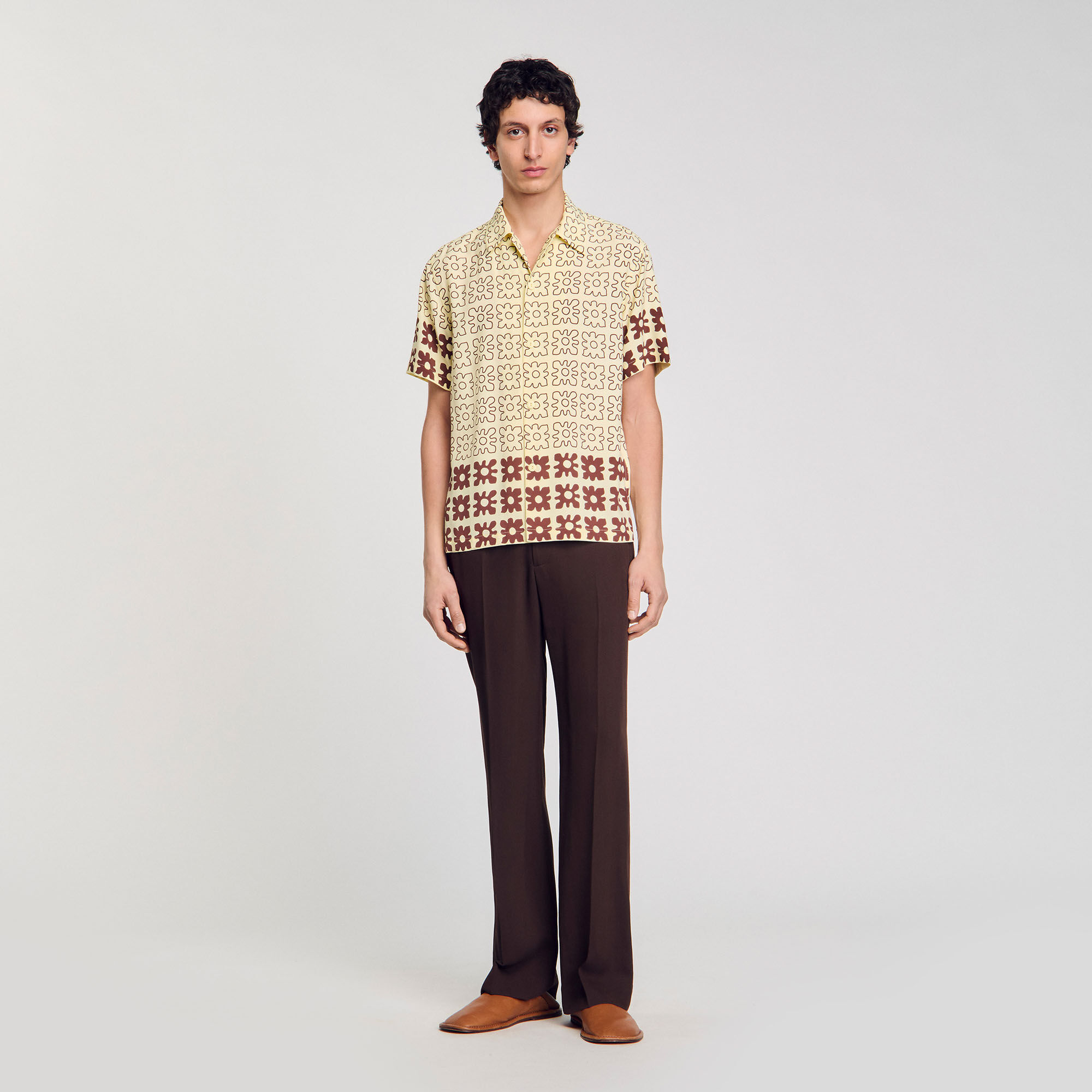 Camisa con estampado floral