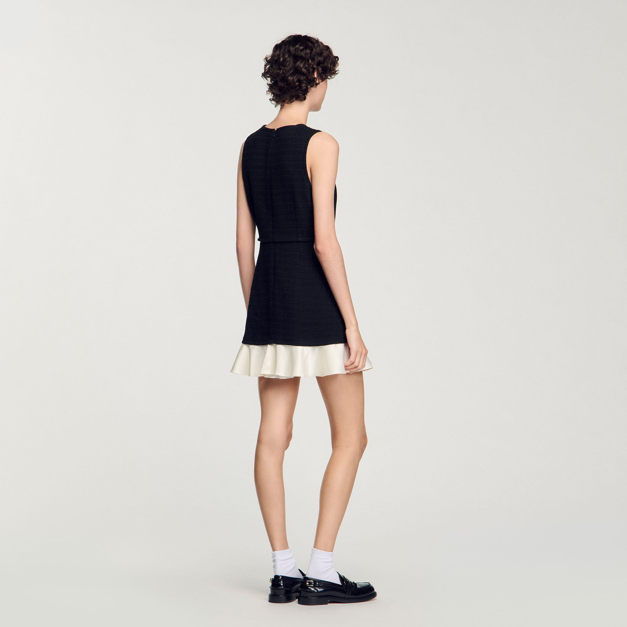 Vestido corto de tweed bicolor
