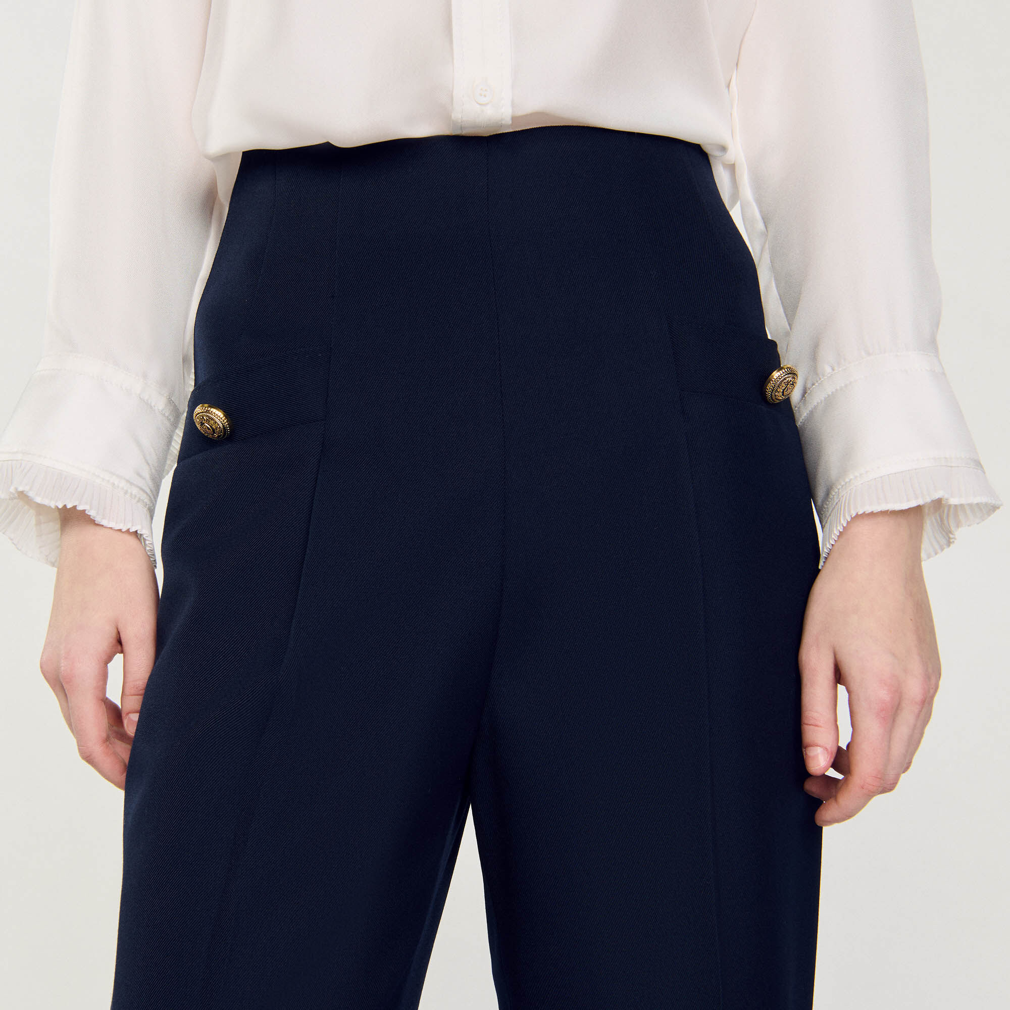 Pantalón de corte ancho