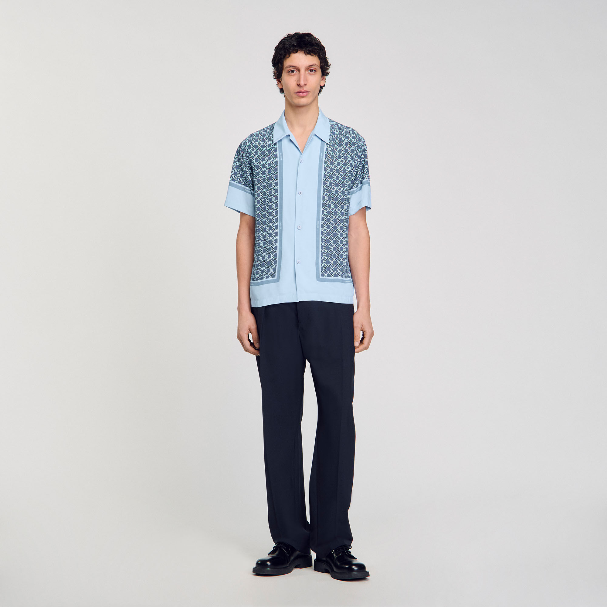 Camisa estampada de manga corta