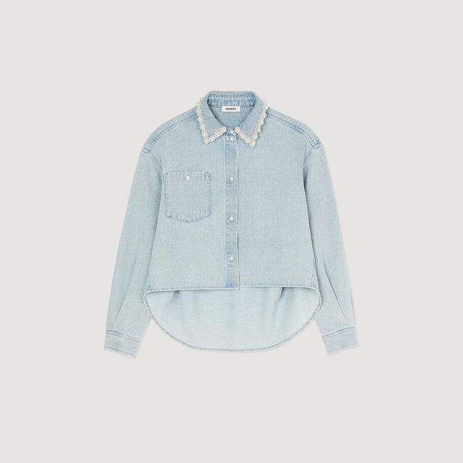 Camisa vaquera con cuello de pedrería
