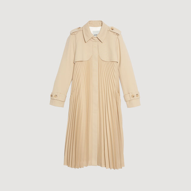 Gabardina plisada con cinturón