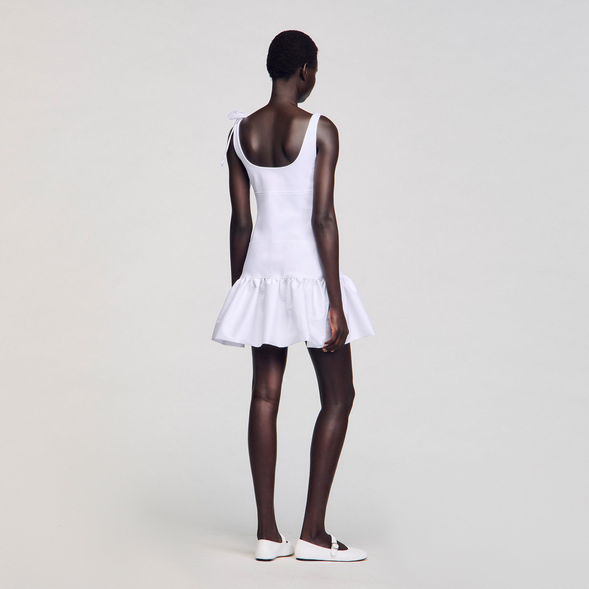 Vestido corto bimaterial