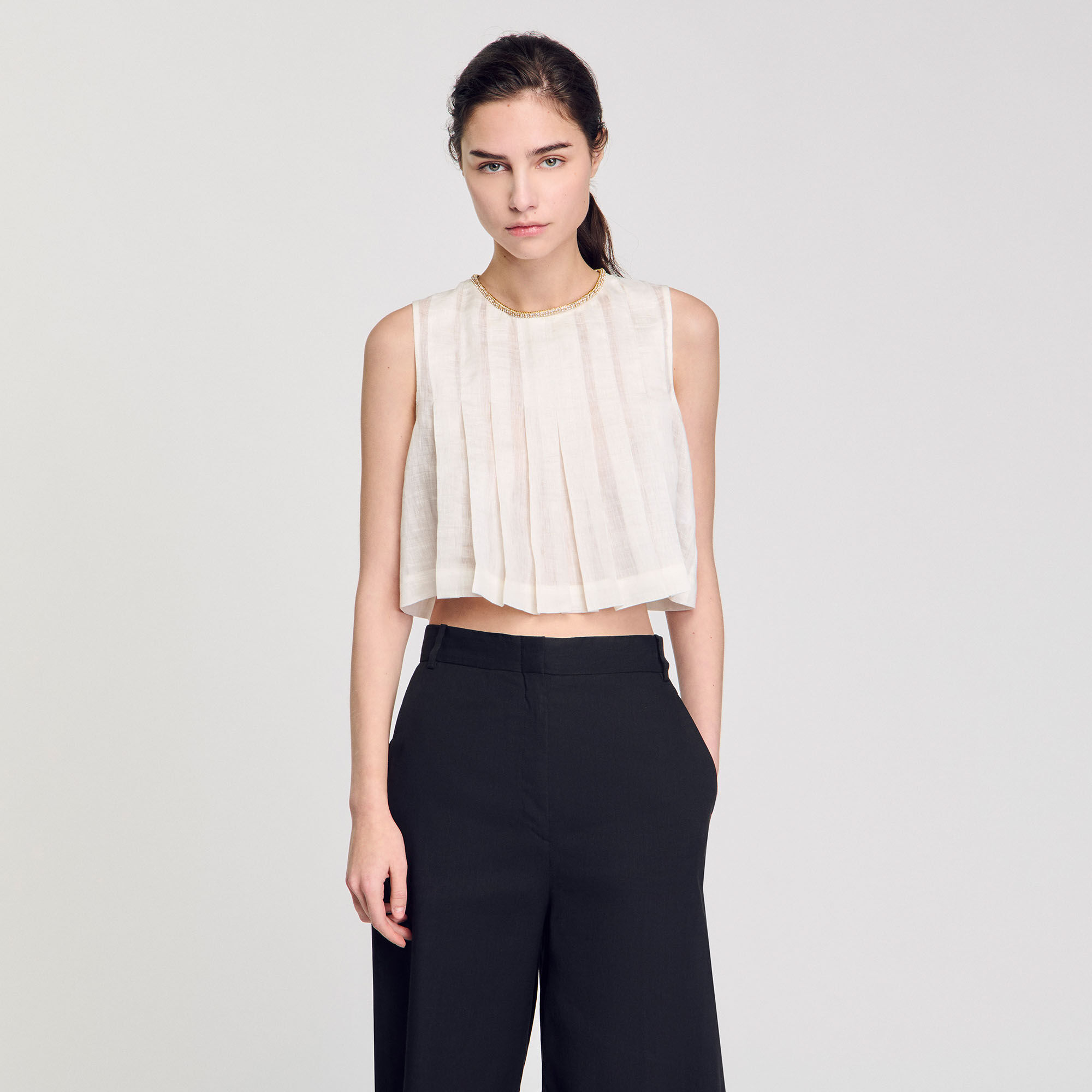 Top corto tablas y cuello de strass