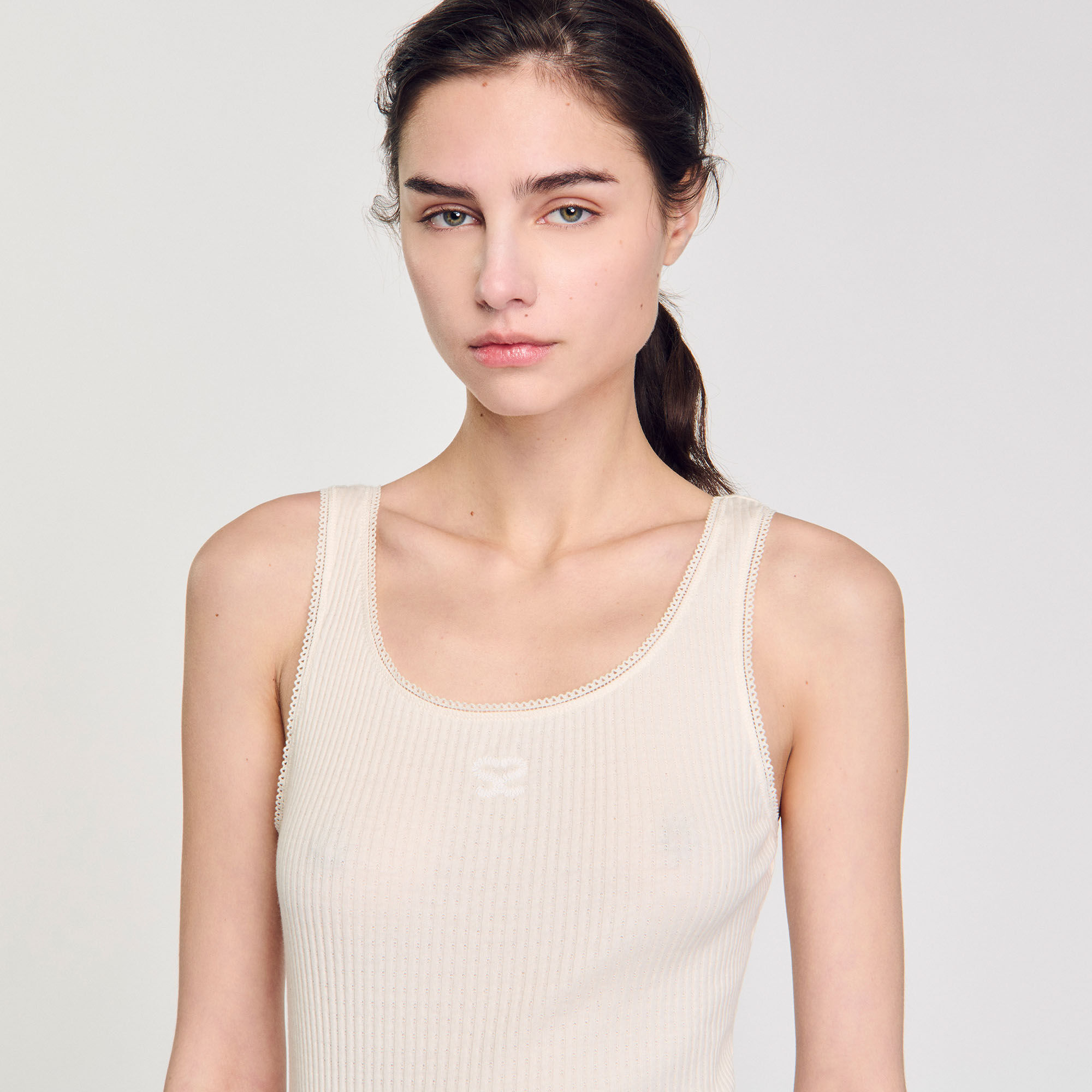 Camiseta de tirantes de canalé